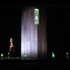 2005_Figaro Videoinstallation im Set – 1.JPG