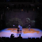 2005_IF Videoprojektionen im Set – 4.JPG