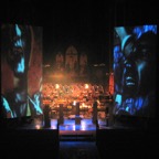 2006_ Samson Videoprojektionen im Set – 11.JPG